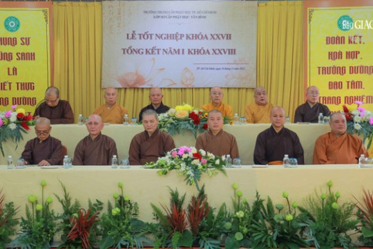 Tp. Hồ Chí Minh: Lớp Sơ cấp Phật học Tân Bình (TP.HCM) tổ chức Lễ tốt nghiệp khóa 27 và khai giảng năm học mới