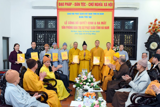 Hà Nam: Lễ công bố quyết định chuẩn y nhân sự Văn phòng Ban trị sự Phật giáo tỉnh.