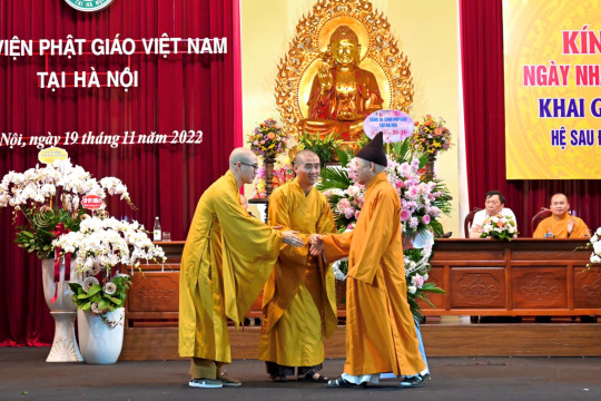 Học viện Phật giáo Việt Nam tại Hà Nội kỷ niệm ngày 20-11