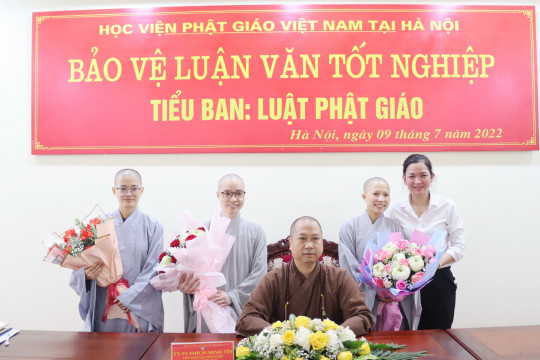 20 Tăng Ni sinh xuất sắc bảo vệ Luận văn Tốt nghiệp hệ Cử nhân Phật học tại Học viện Phật giáo Hà Nội