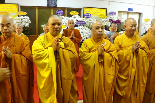 Đoàn Ban Giáo dục Phật giáo trung ương viếng tang cố HT. Thích Huệ Trí tân viên tịch