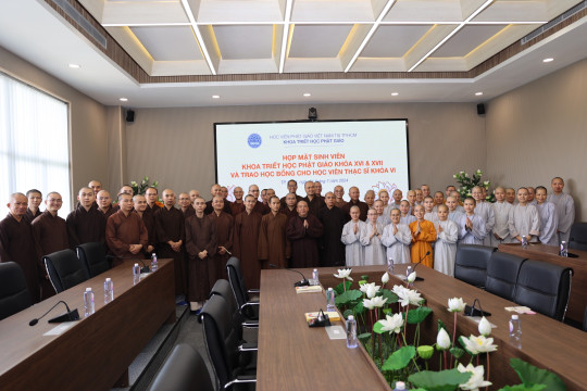 Họp Mặt Sinh Viên Khoa Triết Học Phật Giáo Khóa XVI & XVII và Trao Học Bổng Cho Sinh Viên Thạc Sĩ Khóa VI (31/7/2024 )