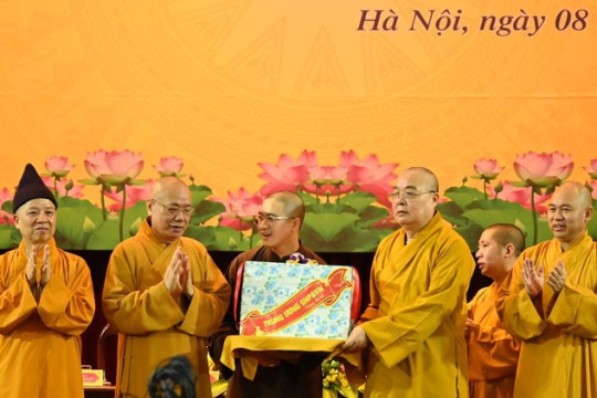 Lãnh đạo GHPGVN thăm, sách tấn Tăng Ni sinh Học viện Phật giáo VN tại Hà Nội