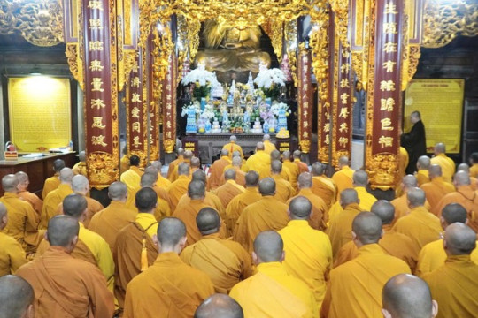 Hơn 600 Tăng Ni sinh Học viện Phật giáo VN tại Hà Nội thọ an cư